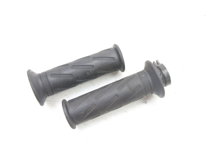 photo de THROTTLE GRIP PEUGEOT KISBEE 2T 50 (2018 - 2022)