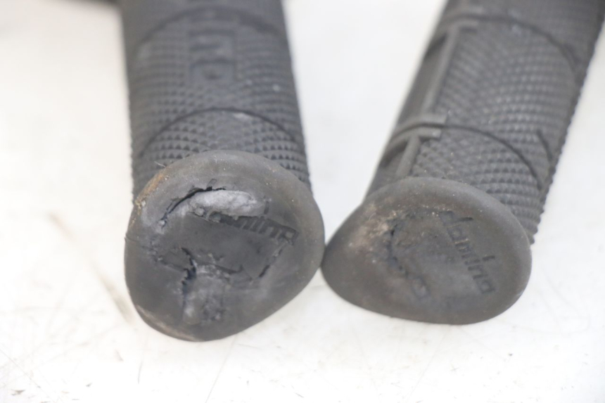 photo de THROTTLE GRIP KAWASAKI KXF KX-F 250 (2012 - 2014)
