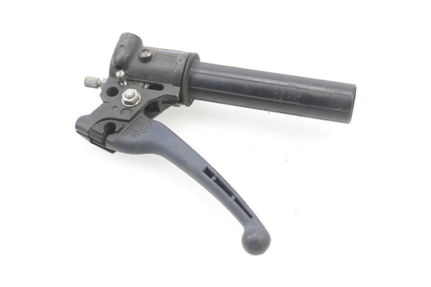 photo de THROTTLE GRIP PEUGEOT LUDIX ONE 50 (2005 - 2008) - Zoom on usage condition