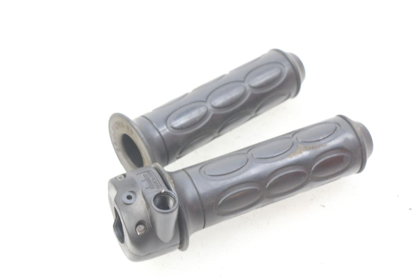 photo de THROTTLE GRIP MBK OVETTO 50 (1998 - 2007)