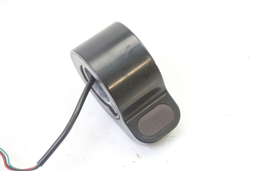 photo de THROTTLE GRIP XIAOMI MI PRO 2 1