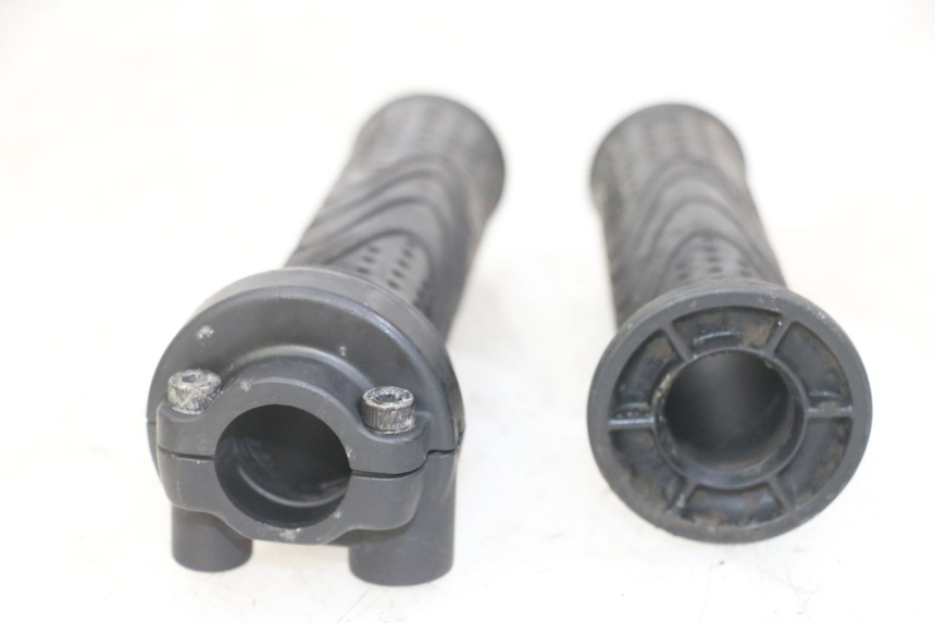photo de THROTTLE GRIP PIAGGIO MP3 LT 300 (2010 - 2016)