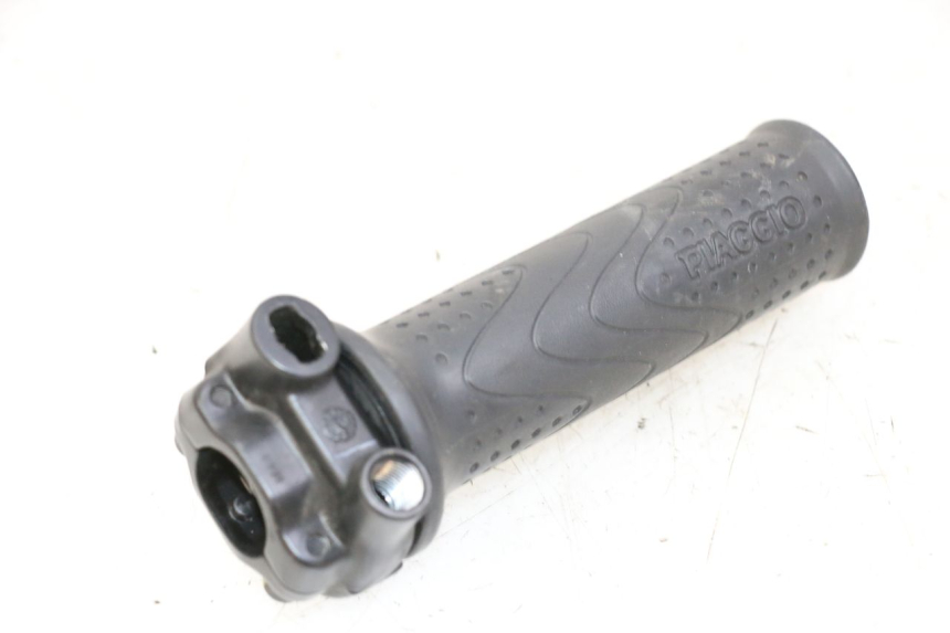 photo de THROTTLE GRIP PIAGGIO MP3 500 (2014 - 2016)