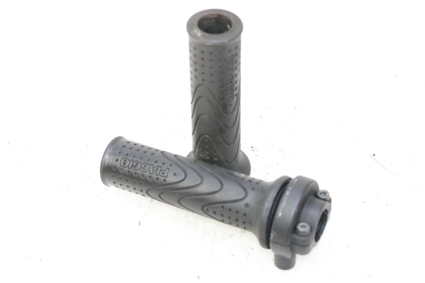 photo de THROTTLE GRIP PIAGGIO MP3 500 (2011 - 2015)
