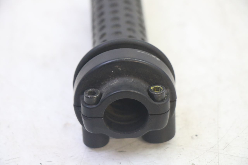 photo de THROTTLE GRIP PIAGGIO MP3 RL 250 (2007 - 2010)