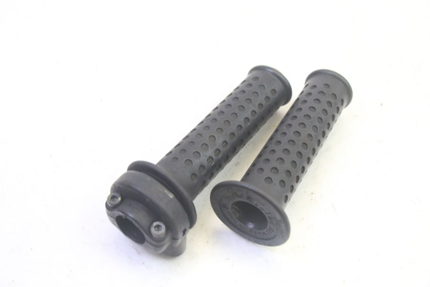 photo de THROTTLE GRIP PIAGGIO MP3 RL 250 (2007 - 2010) - Component detail