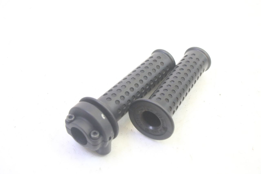 photo de THROTTLE GRIP PIAGGIO MP3 RL 250 (2007 - 2010) - Component detail