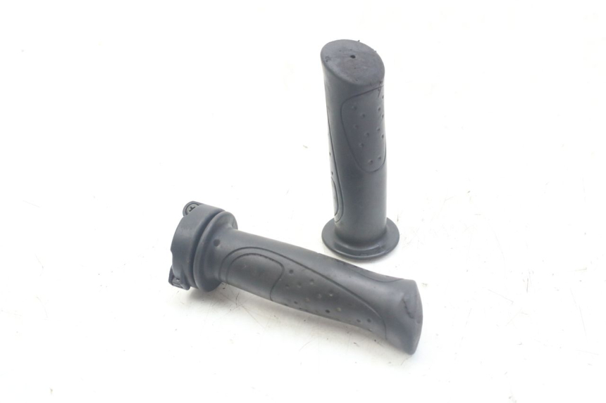 photo de THROTTLE GRIP SYM ORBIT 2 4T 50 (2018 - 2022)