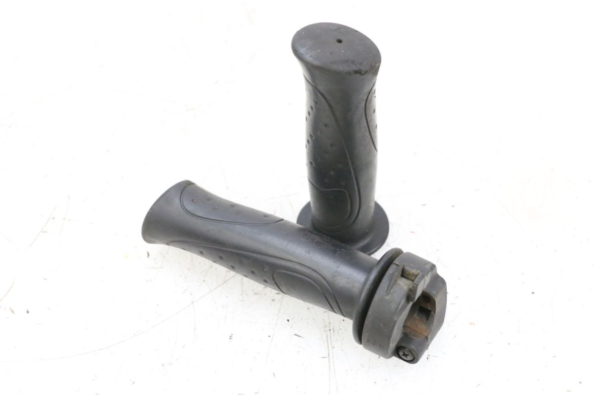 photo de THROTTLE GRIP SYM ORBIT 2 50 (2008 - 2014) - Main view