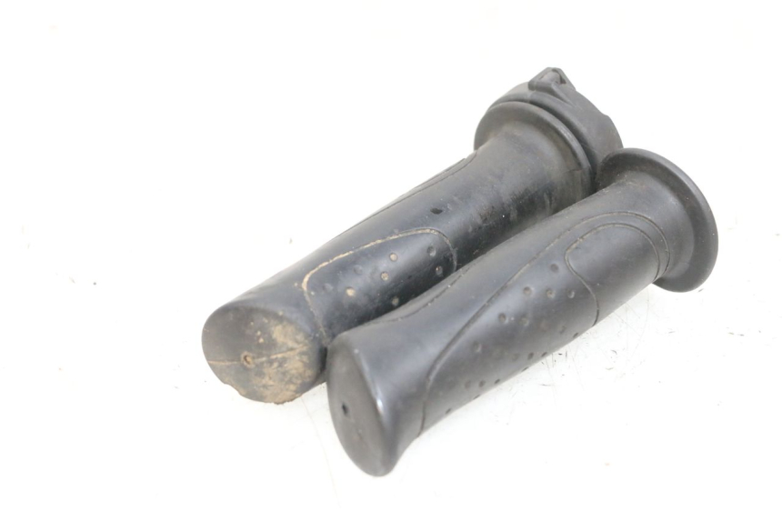 photo de THROTTLE GRIP SYM ORBIT III 3 4T 50 (2018 - 2021) - Checked used part