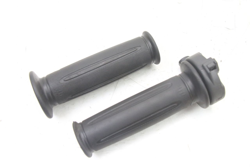 photo de THROTTLE GRIP PEUGEOT TWEET 4T 50 (2023 - 2025)