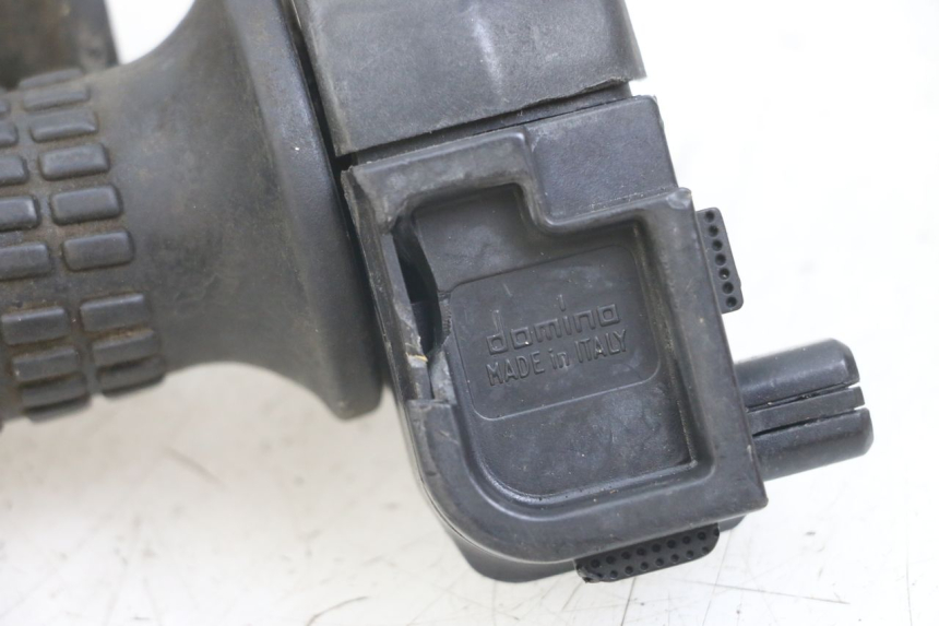 photo de THROTTLE GRIP PEUGEOT XP6 50 (1997 - 2003)