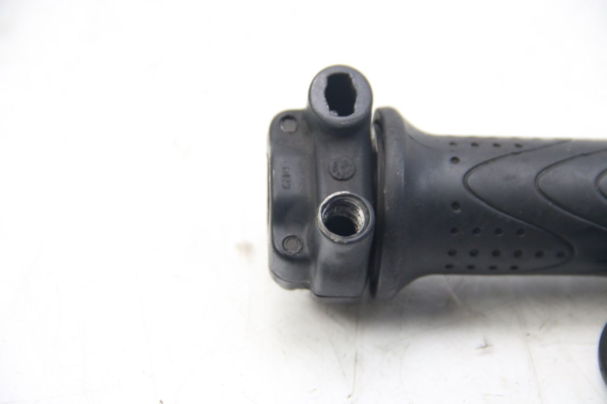 photo de THROTTLE GRIP PIAGGIO BEVERLY 125 (2010 - 2015)