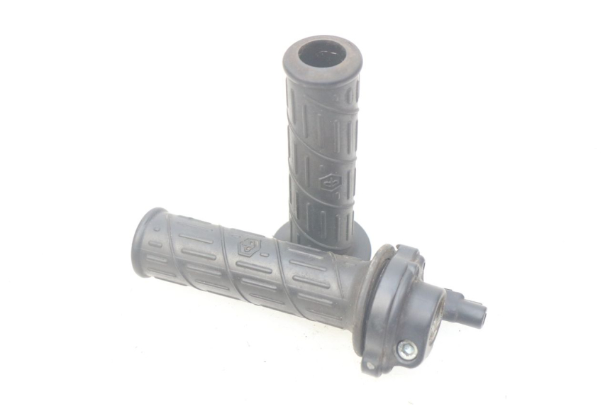 photo de THROTTLE GRIP PIAGGIO LIBERTY 4T 50 (2004 - 2008)