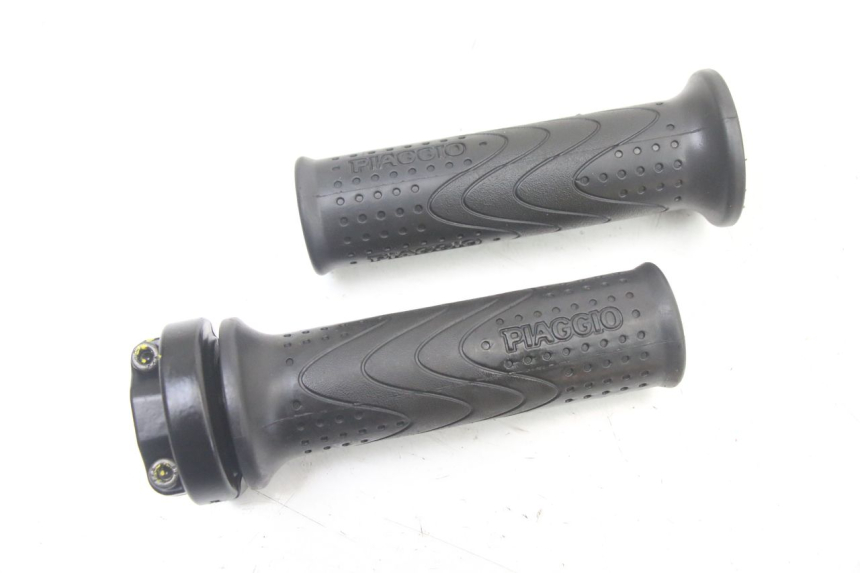 photo de THROTTLE GRIP PIAGGIO MP3 500 (2014 - 2016)