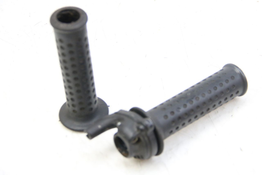 photo de THROTTLE GRIP PIAGGIO VESPA GRANTURISMO 125 (2003 - 2007)