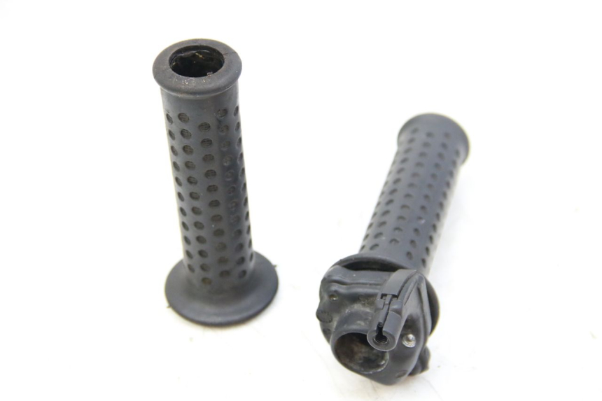 photo de THROTTLE GRIP PIAGGIO VESPA GRANTURISMO 125 (2003 - 2007)