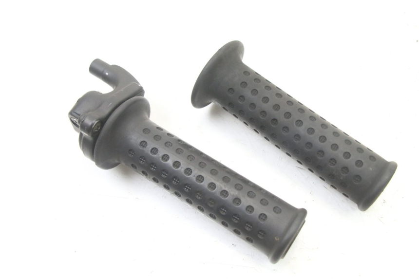 photo de THROTTLE GRIP PIAGGIO VESPA GRANTURISMO 125 (2003 - 2007)