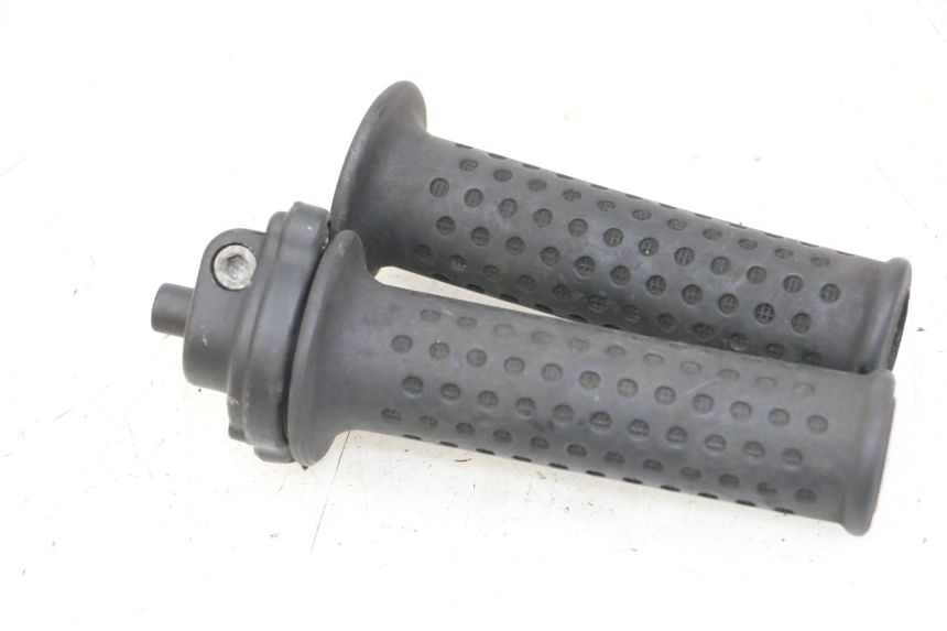 photo de THROTTLE GRIP PIAGGIO VESPA GRANTURISMO 200 (2004 - 2005)
