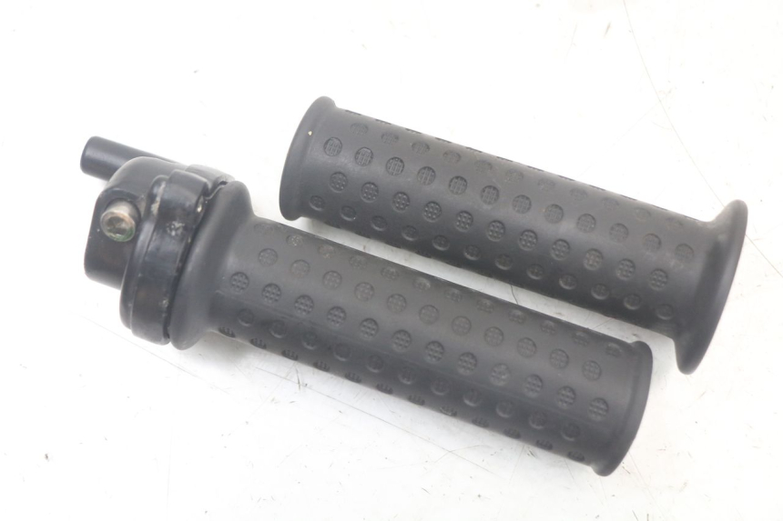 photo de THROTTLE GRIP PIAGGIO ZIP 2T 50 (2009 - 2019)