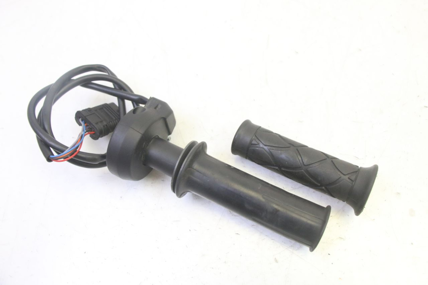 photo de THROTTLE GRIP LIGIER PULSE 3 1 (2014 - 2020) - Technical close-up