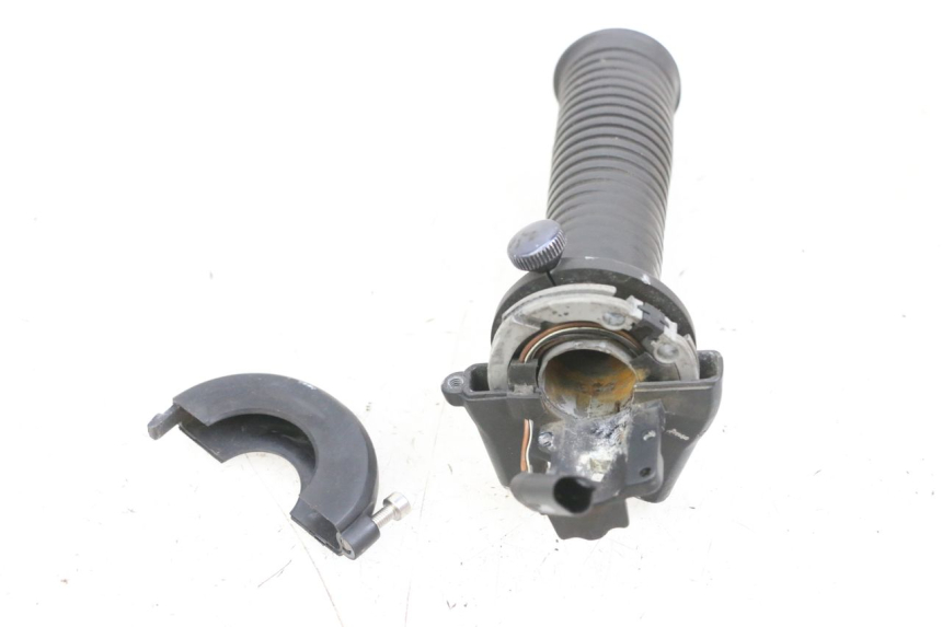 photo de THROTTLE GRIP BMW R RT ABS 1200 (2010 - 2014) - Component detail