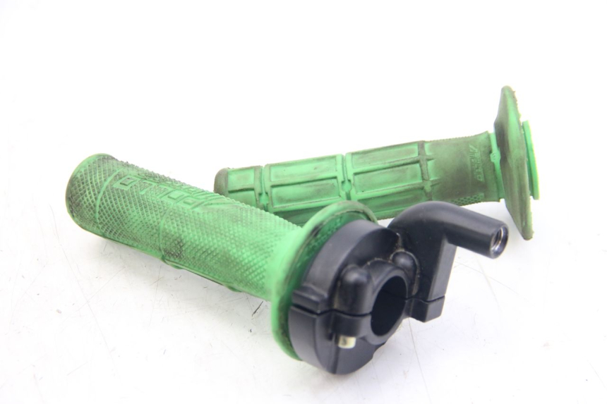 photo de THROTTLE GRIP APOLLO RFZ 150