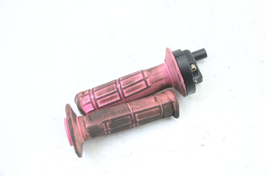 photo de THROTTLE GRIP APOLLO RFZ 150