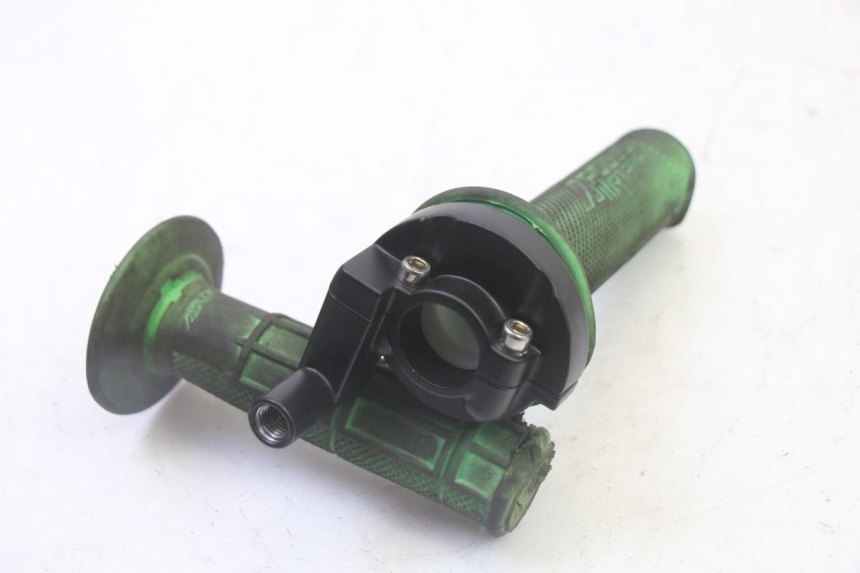 photo de THROTTLE GRIP APOLLO RFZ 125