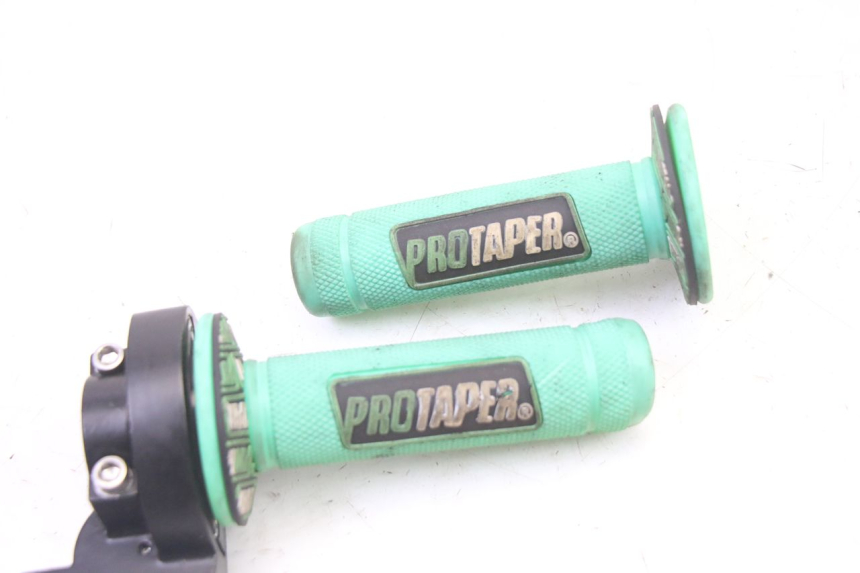 photo de THROTTLE GRIP APOLLO RXF 125