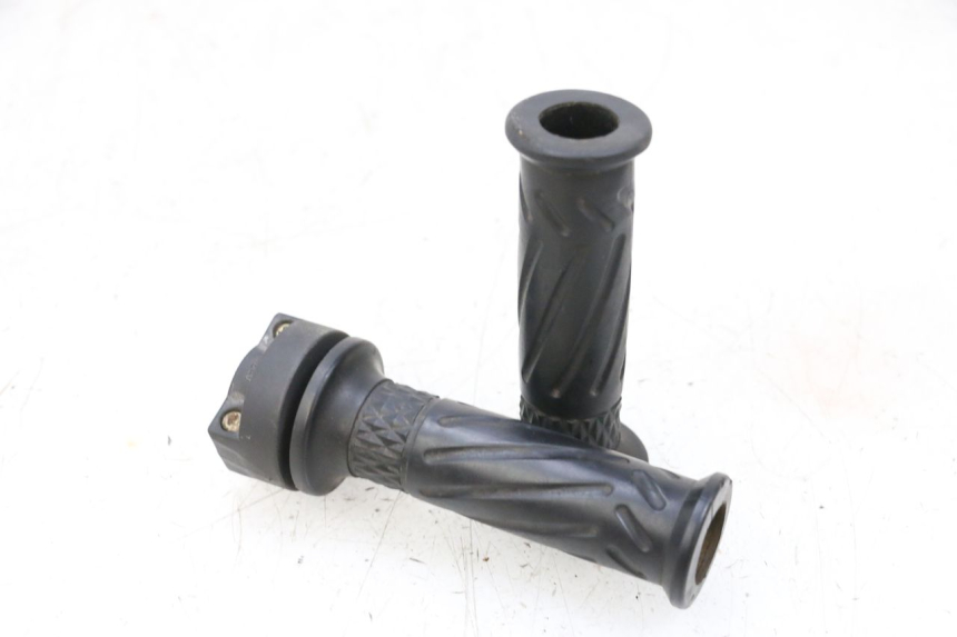 photo de THROTTLE GRIP JM MOTORS SANTANA 50 (2014 - 2023) - Main view