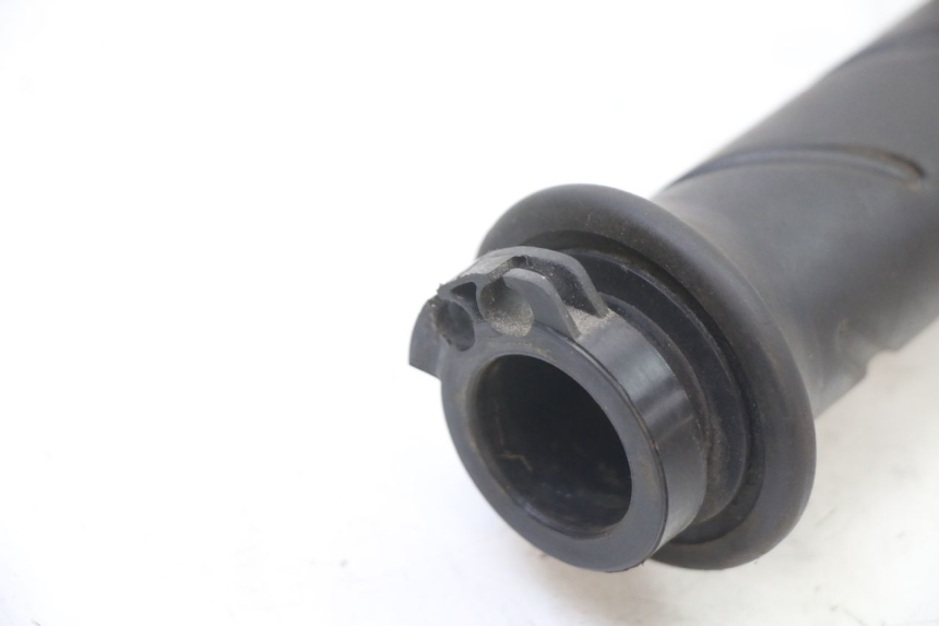 photo de THROTTLE GRIP PEUGEOT SATELIS COMPRESSOR K15 125 (2006 - 2009)