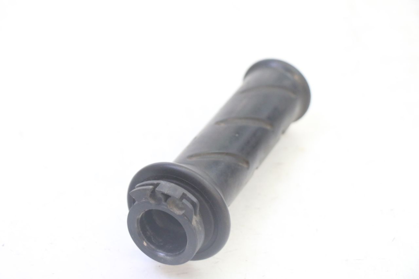 photo de THROTTLE GRIP PEUGEOT SATELIS 125 (2010 - 2012)