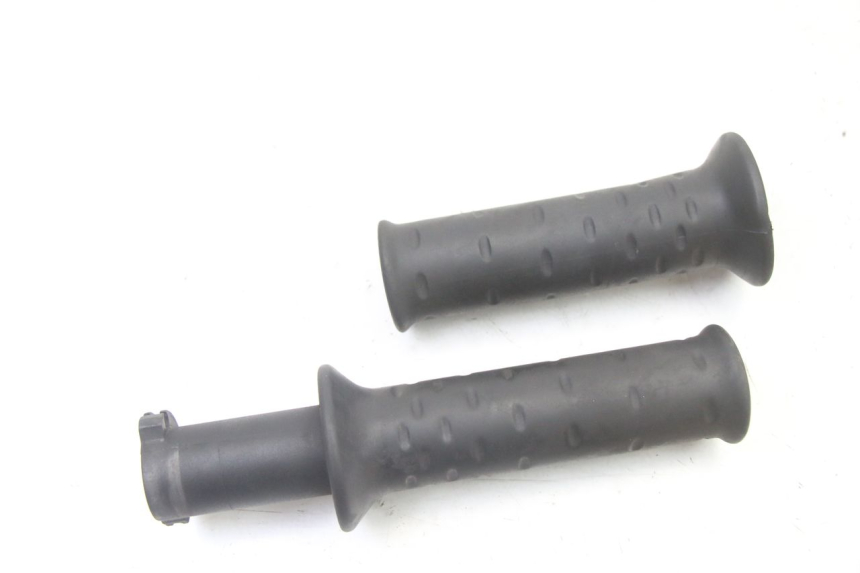 photo de THROTTLE GRIP APRILIA SCARABEO GT TOURING 125 (1999 - 2005)