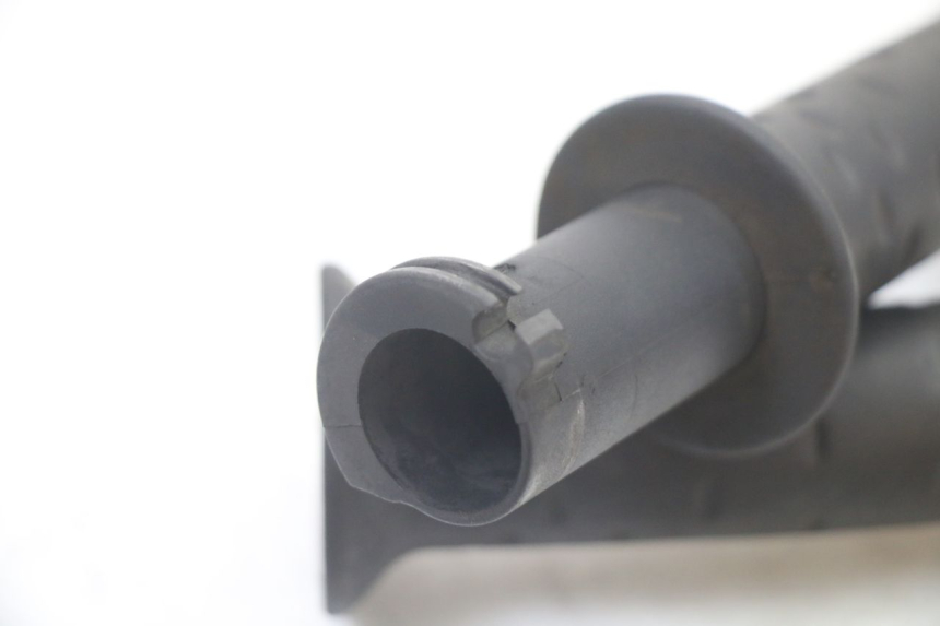 photo de THROTTLE GRIP APRILIA SCARABEO GT TOURING 125 (1999 - 2005)