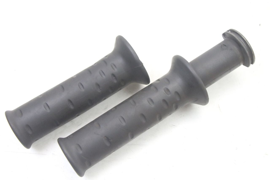 photo de THROTTLE GRIP APRILIA SCARABEO GT TOURING 125 (1999 - 2005)