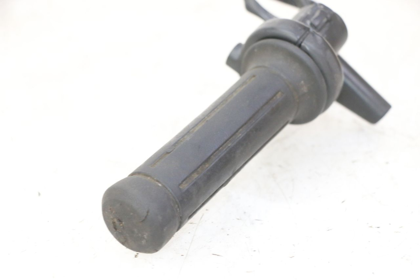 photo de THROTTLE GRIP HONDA SCV LEAD 100 (2003 - 2007)