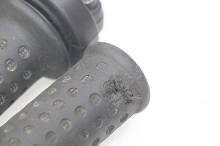 photo de THROTTLE GRIP APRILIA SR 2T 50 (2018 - 2022)