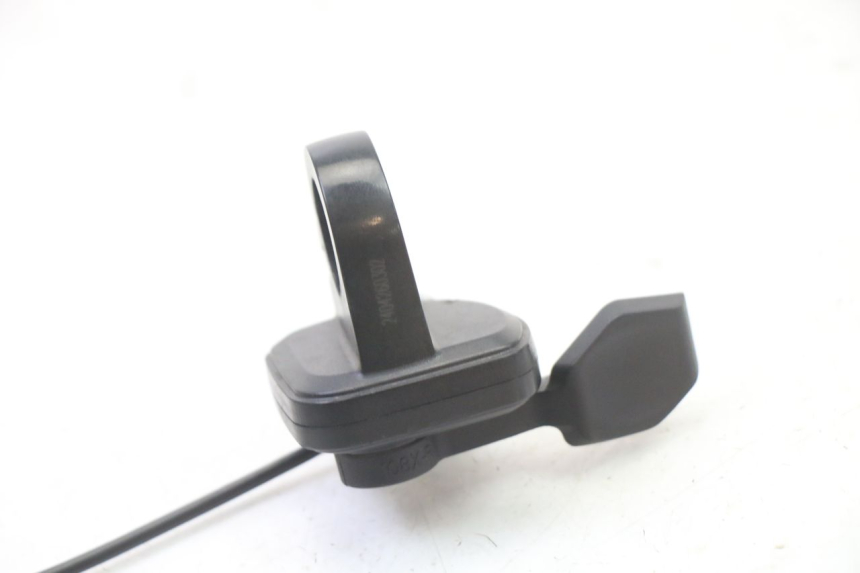 photo de THROTTLE GRIP NAMI STELLAR 1
