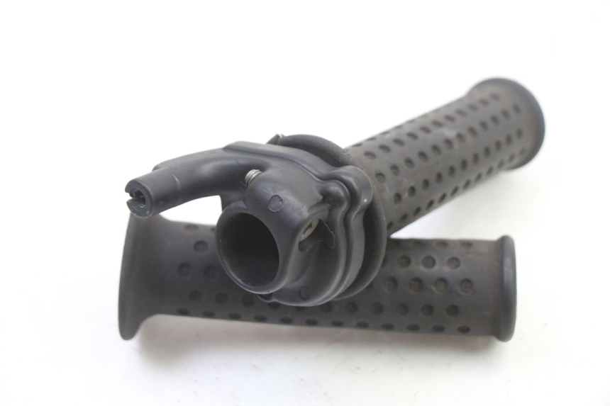 photo de THROTTLE GRIP PIAGGIO SUPER LX 125 (2000 - 2003)
