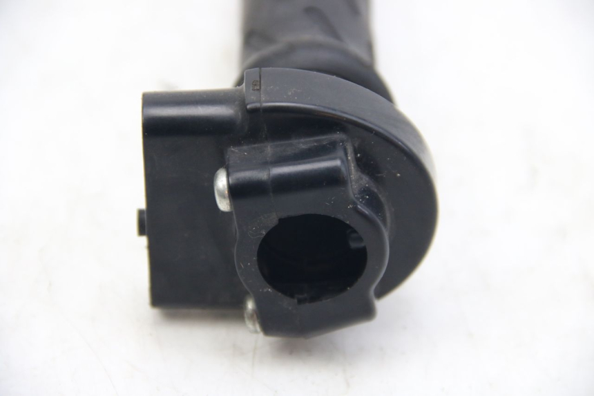 photo de THROTTLE GRIP SUZUKI SIXTEEN 125 (2008 - 2010)