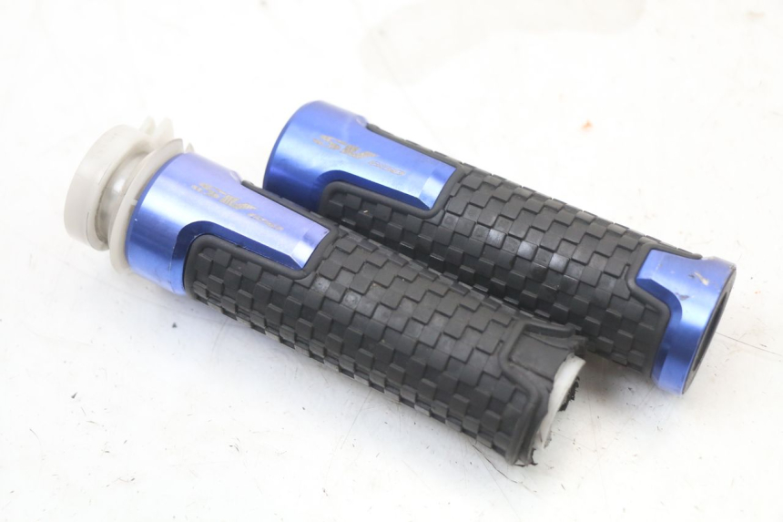 photo de THROTTLE GRIP SUZUKI SV S 650 (1999 - 2002)