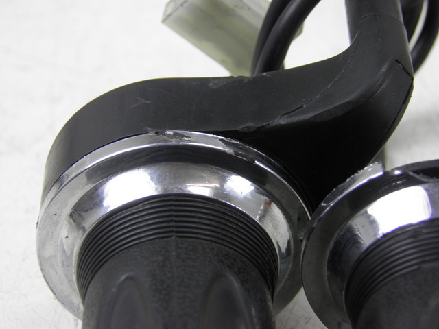 photo de THROTTLE GRIP SWEET ELEC SWEET RACER TOB BOY 1 (2009 - 2012)