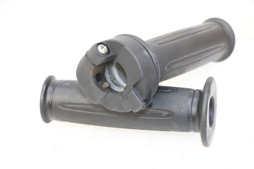 photo de THROTTLE GRIP SYM FIDDLE 3 III 50 (2014 - 2020)