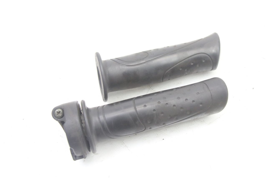 photo de THROTTLE GRIP SYM ORBIT III 3 4T 50 (2018 - 2021)