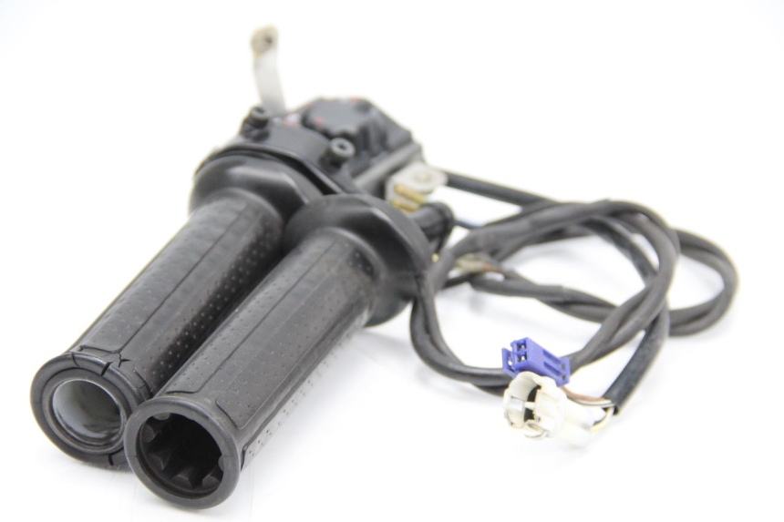 photo de THROTTLE GRIP YAMAHA TDM ABS 900 (2002 - 2014)