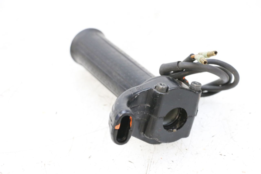 photo de THROTTLE GRIP YAMAHA TDM ABS 900 (2002 - 2014) - Product overview
