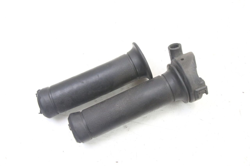 photo de THROTTLE GRIP PEUGEOT TWEET 4T 50 (2014 - 2019)