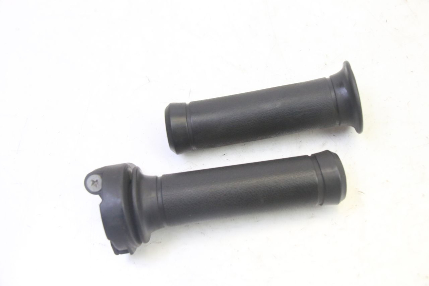 photo de THROTTLE GRIP PEUGEOT TWEET PRO CARGO 50 (2018 - 2020)