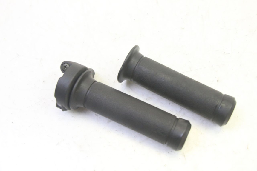 photo de THROTTLE GRIP PEUGEOT TWEET PRO EFI 4T 50 (2021 - 2022)